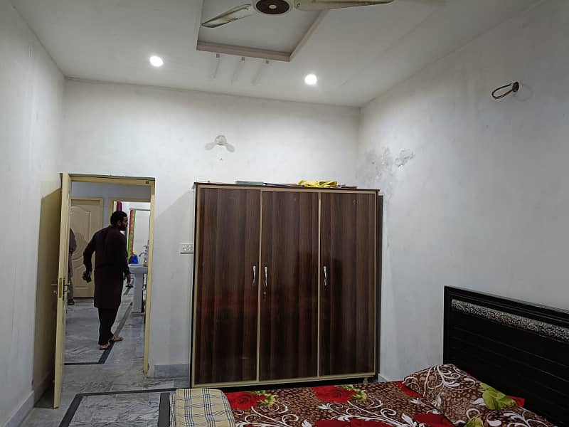 Upper portion for rent at jhang road 2