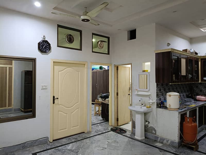 Upper portion for rent at jhang road 7