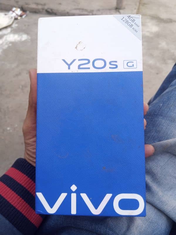 vivo y20.4 GB rame 128 memorie he  screen change Kaya Hy baqi OK Hy 15