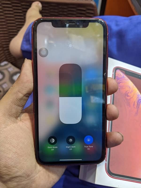 iPhone XR non pta GB 64 JV all ok hai 10/9 original condition mein hai 12