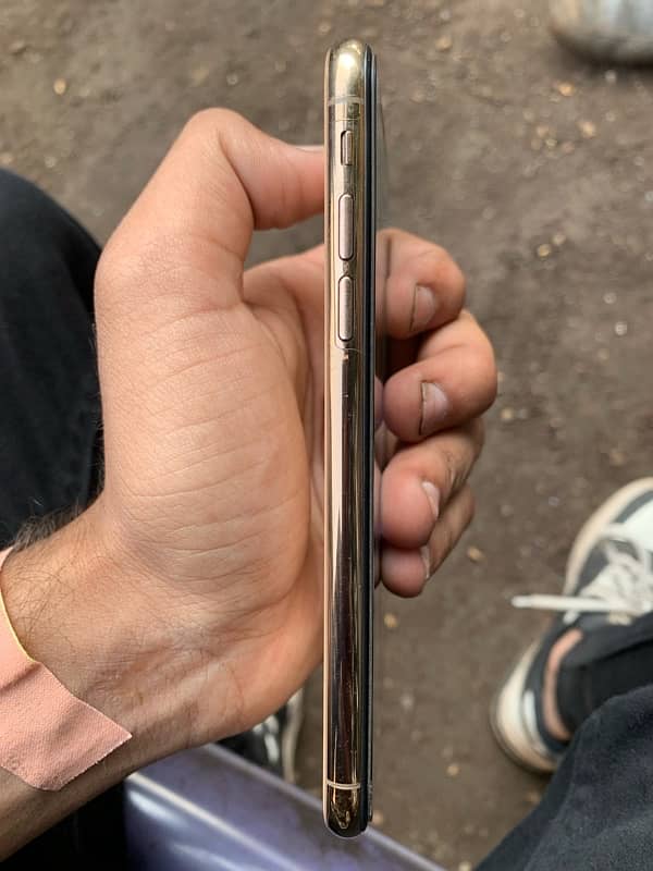 iphone xs Golden Dual sim Phycial+Esim 3