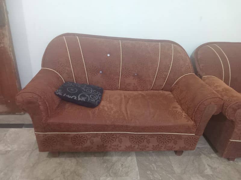 3 seater sofa in just 8 thousand 0