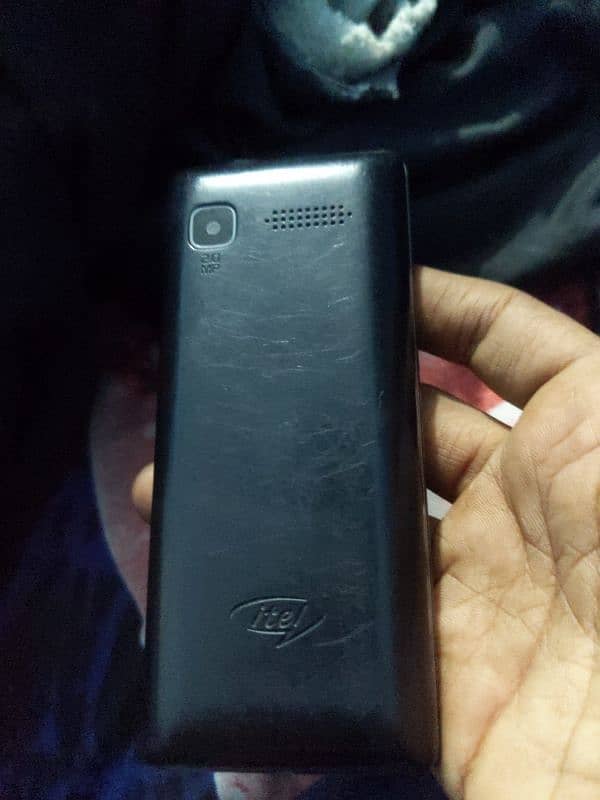 itel Ka mobile hai pesye Kam nhi hogye mobile ka jack kharab hai bs 1