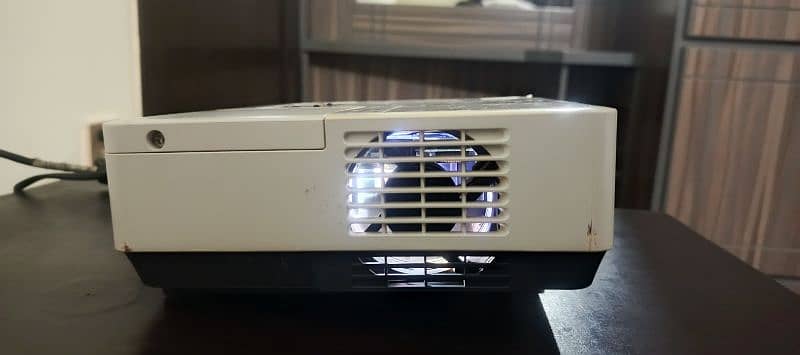 Epson projector 3