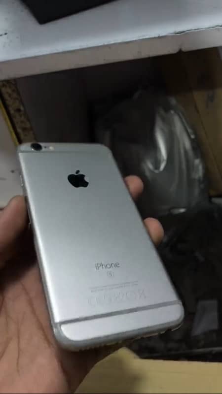 Iphone 6s 64 GB PTA Approved 3