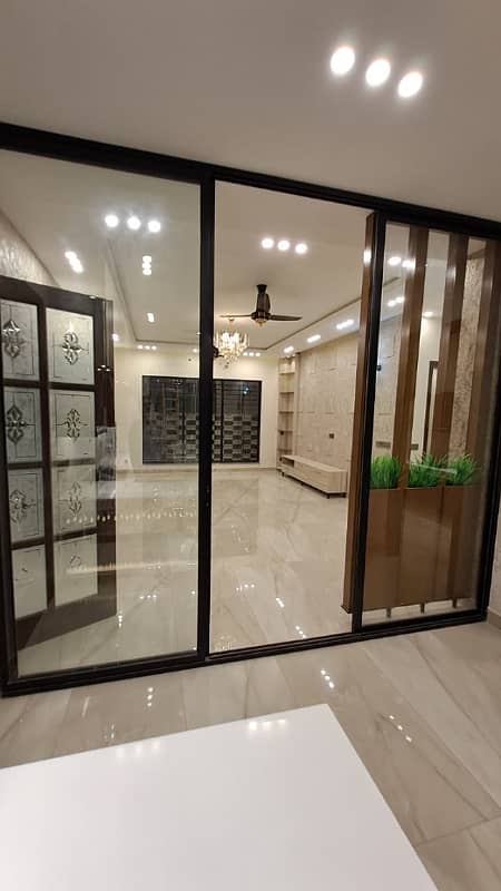 1 KANAL SEMI FURNISH HOUSE AVAILEBAL FOR RENT IN BAHRIA TOWN LAHORE 14