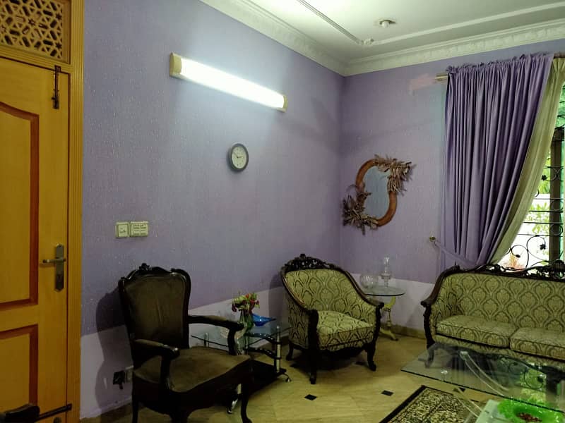 11 Marla Corner Double Story 60ft Green Belt Road in Faisal Town for Sale 8