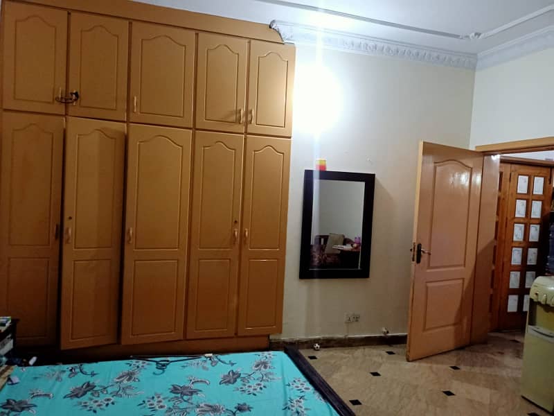 11 Marla Corner Double Story 60ft Green Belt Road in Faisal Town for Sale 23