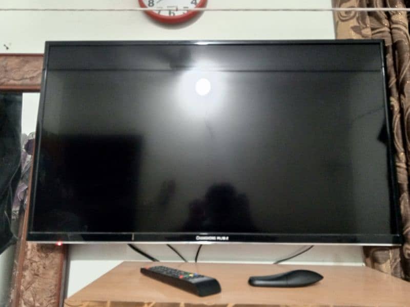 Changhong Ruba 40inch LED TV For Sale ( Price Will Be Reduced ) 2