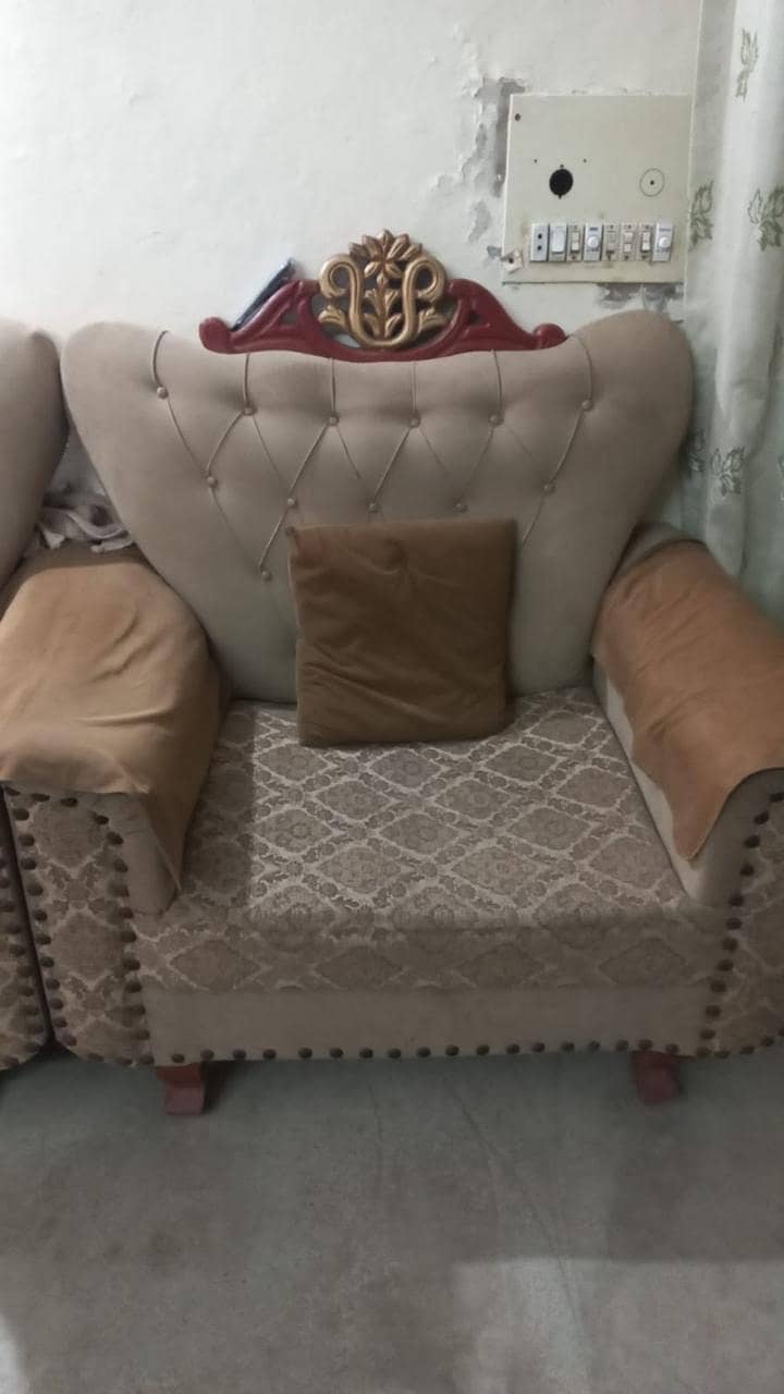 5 seater Sofa For sale 0