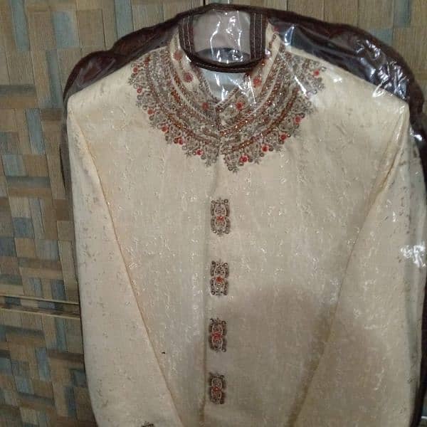 groom sherwani looks like new with qulla 3