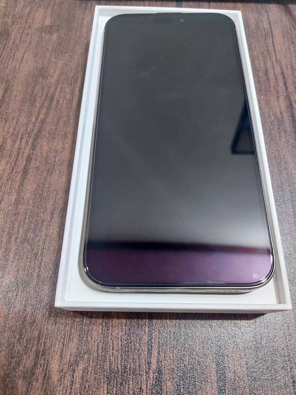 iPhone 15 Pro Max 256GB - Natural Titanium (Factory Unlock) 5