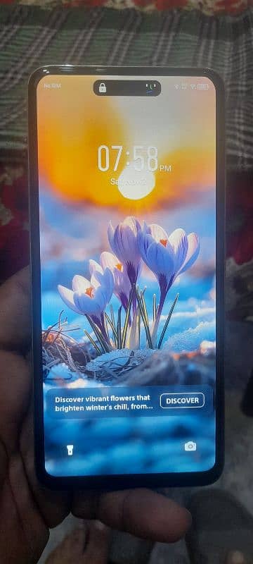 infinix  hot 40i 8/128 new just 1 month use 0