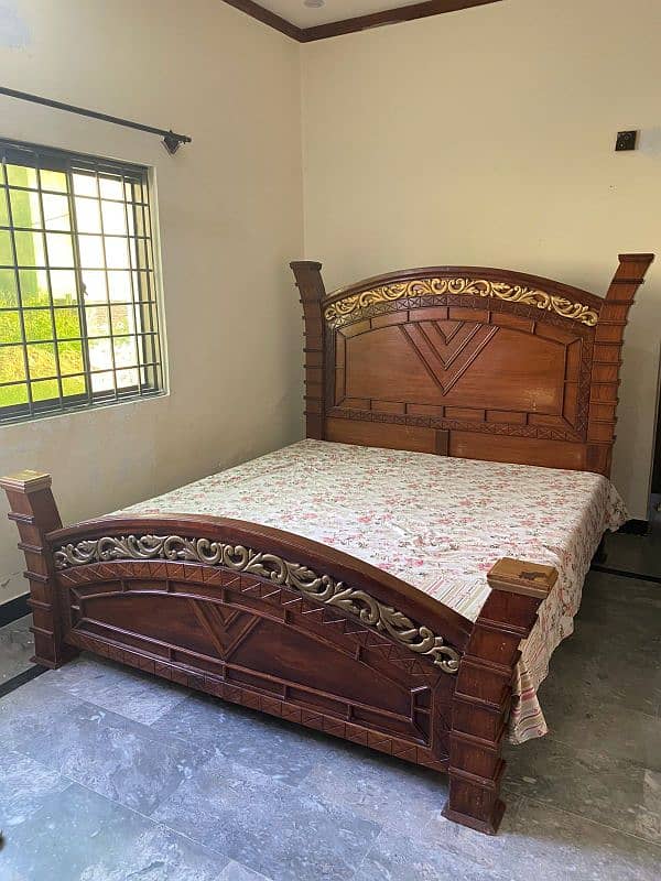 King size bed with two side tables - 03415282006 2