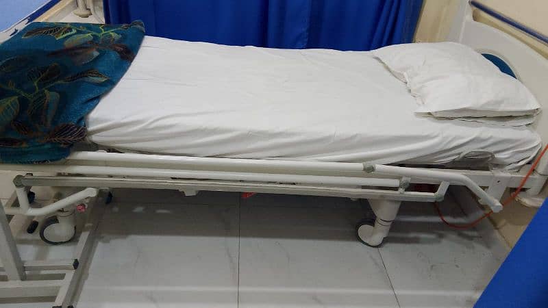 ICU patient Electric Bed with Matress USA 0