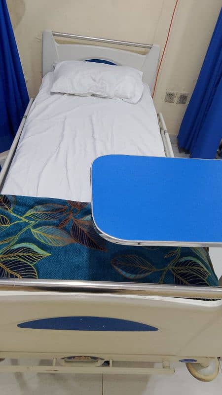 ICU patient Electric Bed with Matress USA 1