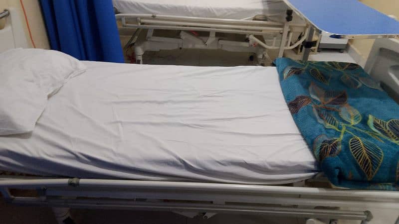 ICU patient Electric Bed with Matress USA 3