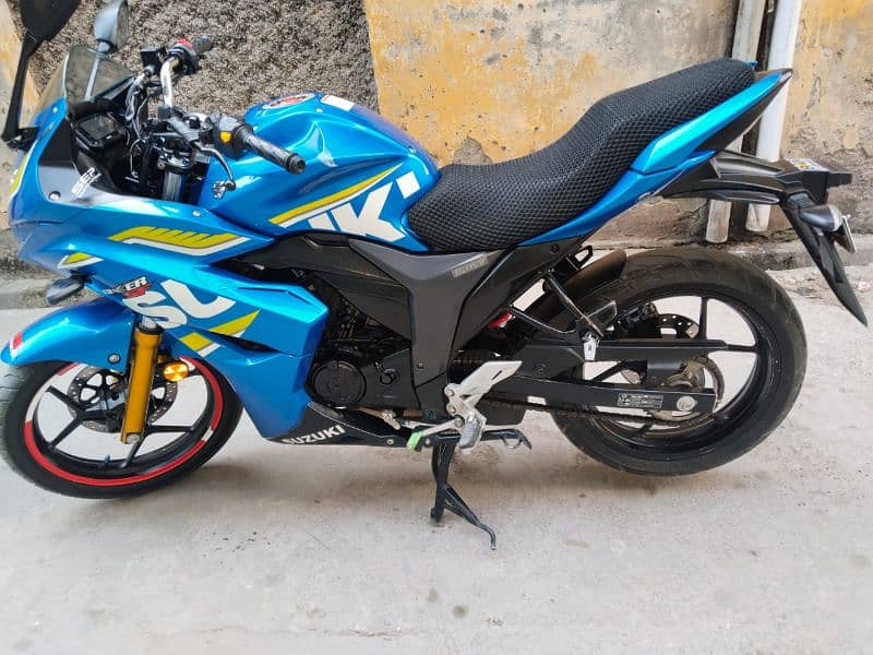 Suzuki Gixxer Heavey Bike 150  2022 Model 4