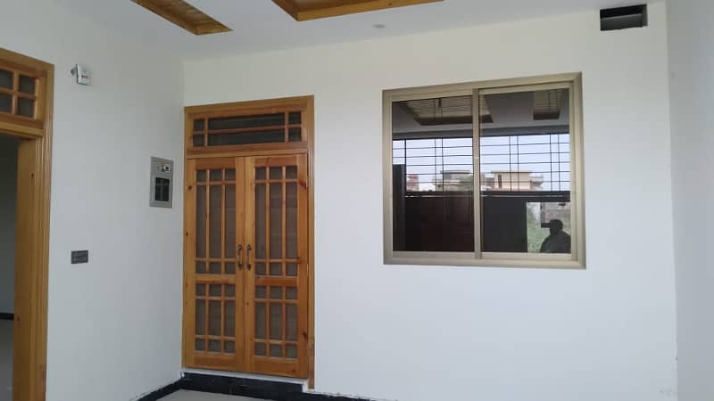 OLD Phase 2 Block J 8 Marla House For Sale New Fresh House single storey 28