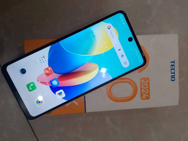 Tecno spark go 2024 with box and charger 6