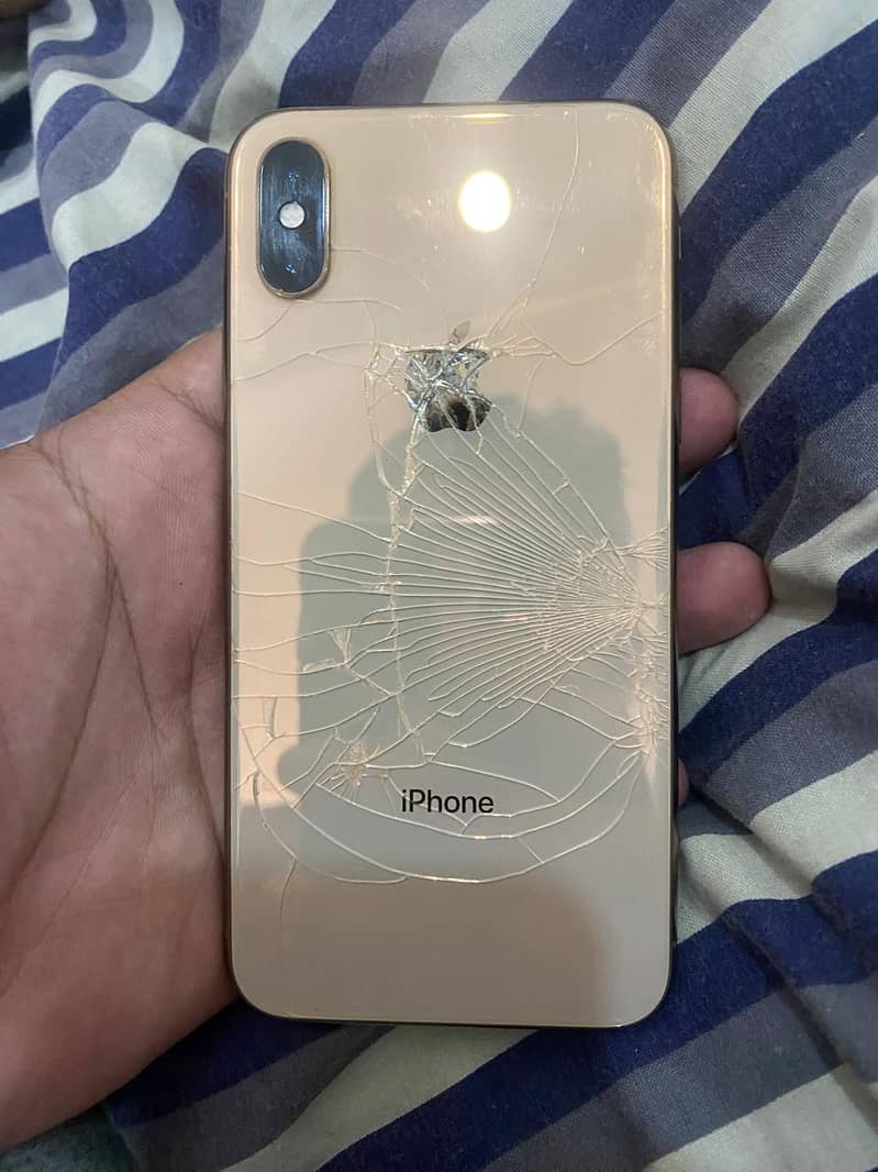 iPhone xs 64 GB non PTA 0