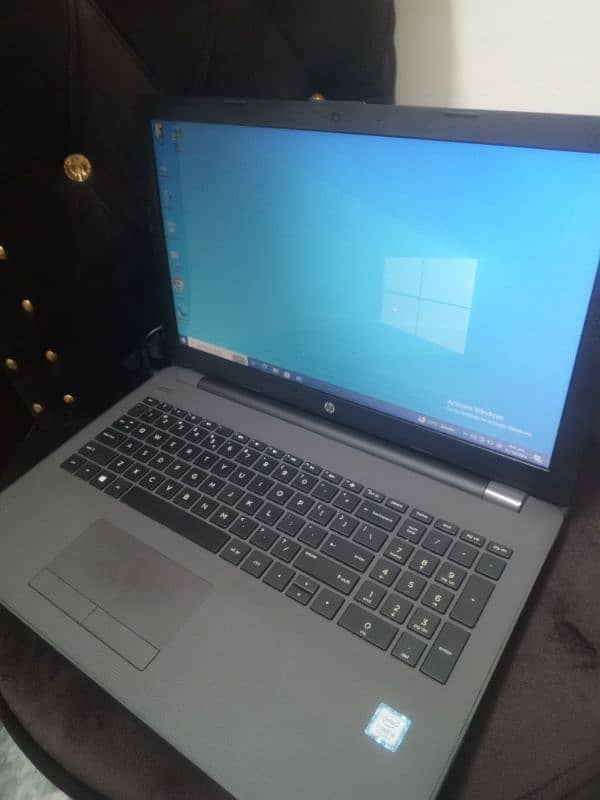 Hp Laptop i5 8Th Gen 15.6 icnhes 9