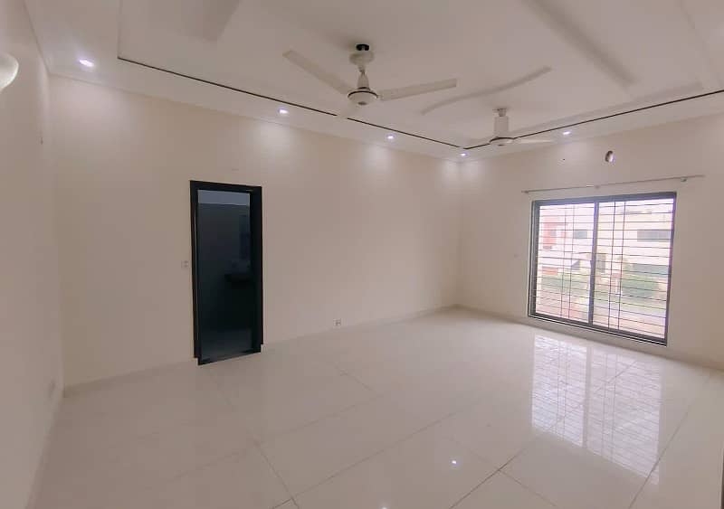 1 Kanal Upper Portion for Rent in DHA Lahore Phase 4 Near LGS School 0