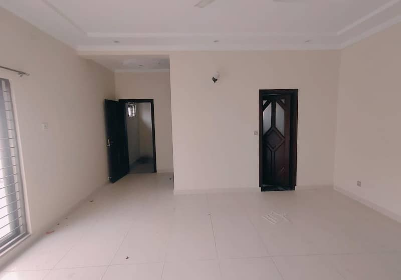 1 Kanal Upper Portion for Rent in DHA Lahore Phase 4 Near LGS School 8