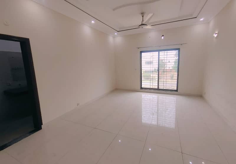 1 Kanal Upper Portion for Rent in DHA Lahore Phase 4 Near LGS School 16