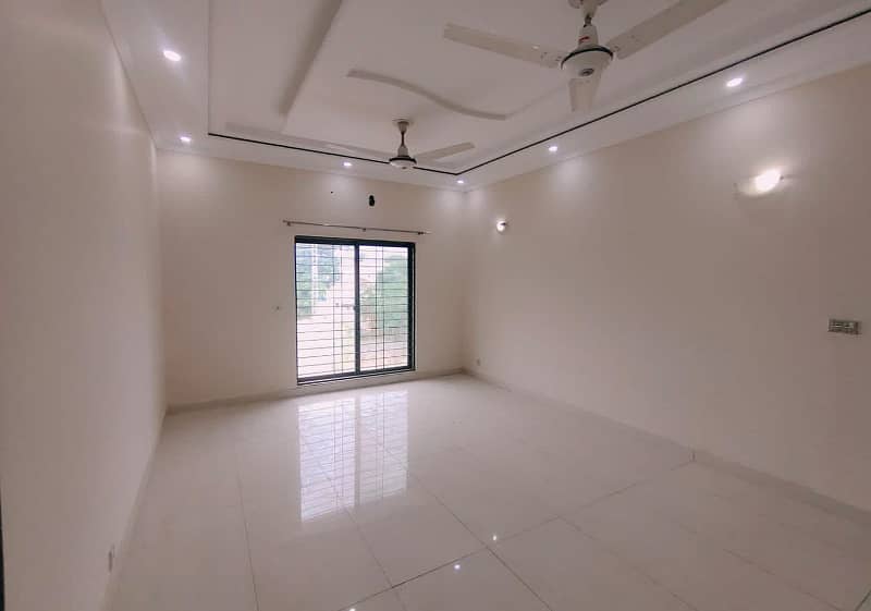 1 Kanal Upper Portion for Rent in DHA Lahore Phase 4 Near LGS School 17