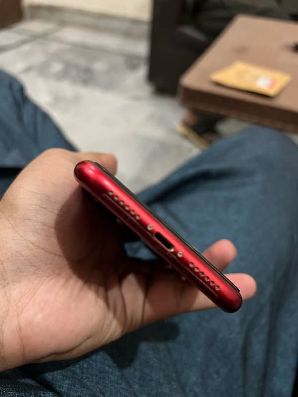 iPhone 11 Red product 128 6