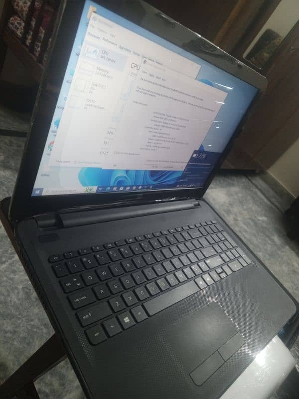 Hp 15.6 inches Core i5 6th Generation 1