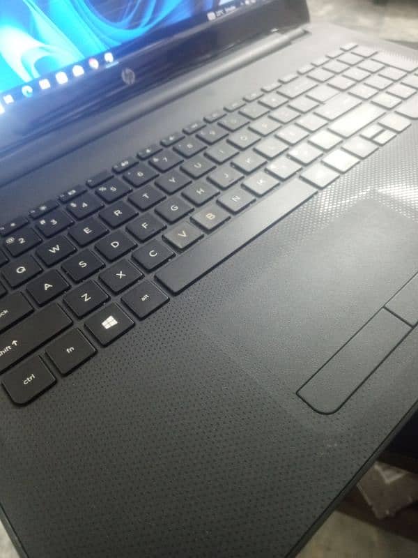 Hp 15.6 inches Core i5 6th Generation 6