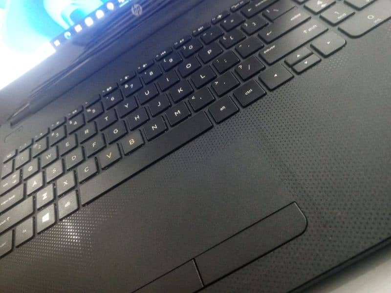 Hp 15.6 inches Core i5 6th Generation 7