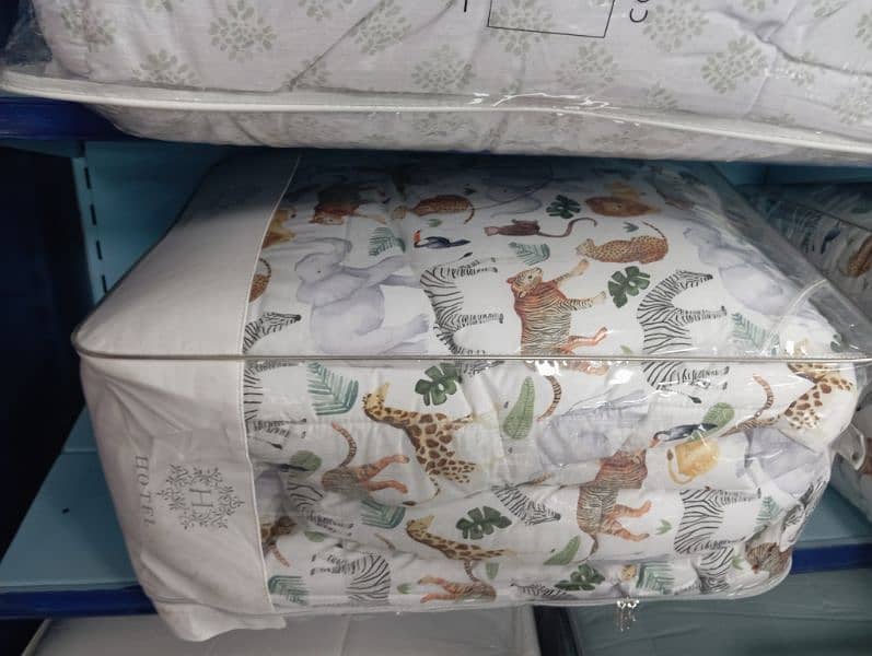 USA/Europe Export Duvets Brand New(Export Leftover) 8