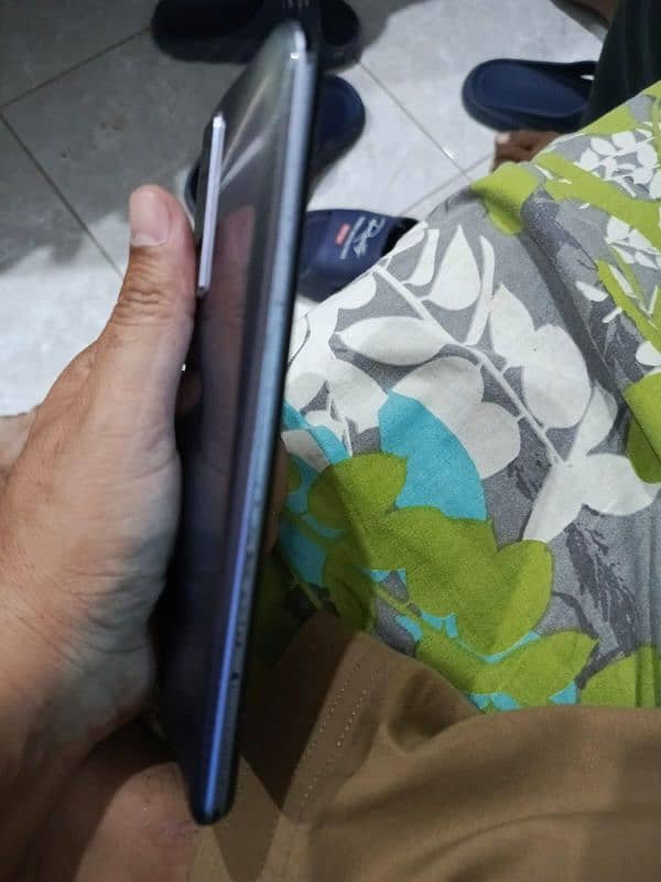 vivo  y51s 8gb 128gb 0.3. 1.0. 6.6. 6.3. 0.0. 9 5