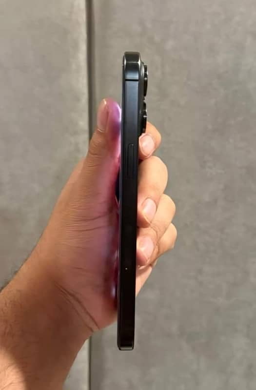 IPHONE 15 PRO MAX JV 256GB 100% BATTERY HEALTH 1