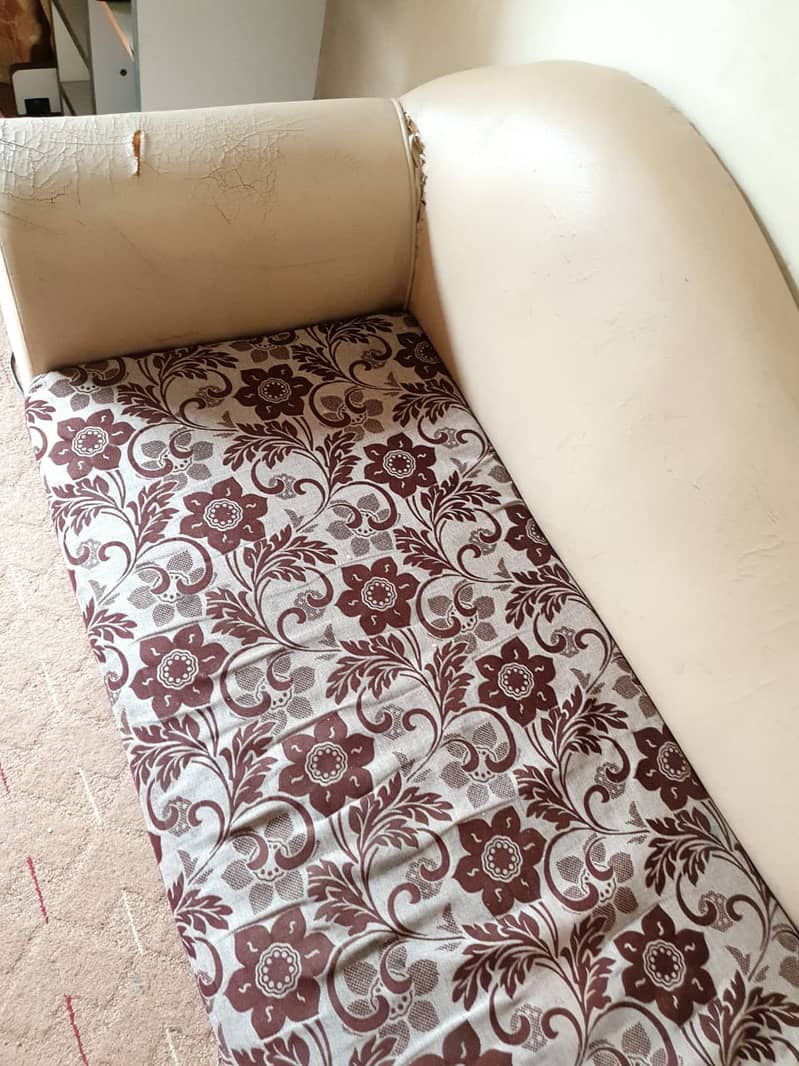 2 Seater Sofa In Good Condition in Cream Color 1