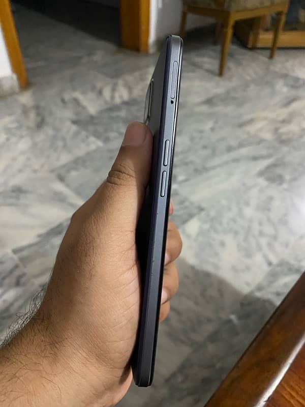 Oppo F17 8