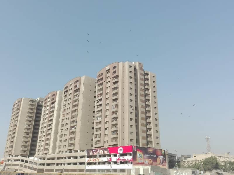 Flat Of 2100 Square Feet Available In North Nazimabad - Block B 0