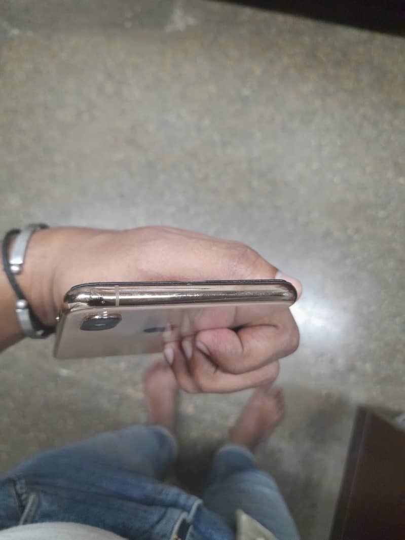 Iphone xs Max dual approved 3