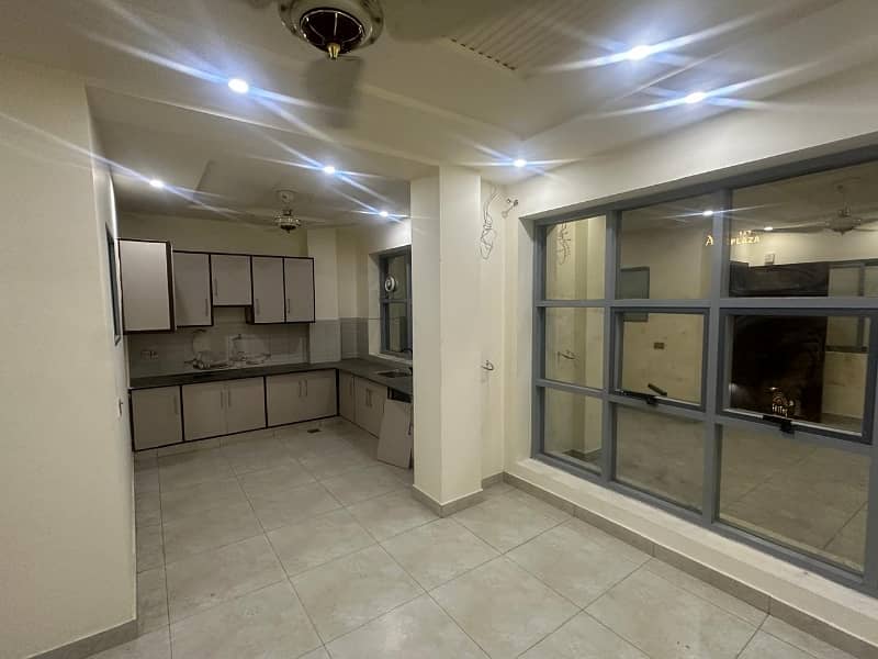 DC colony flat for rent (lift installed in plaza) 2