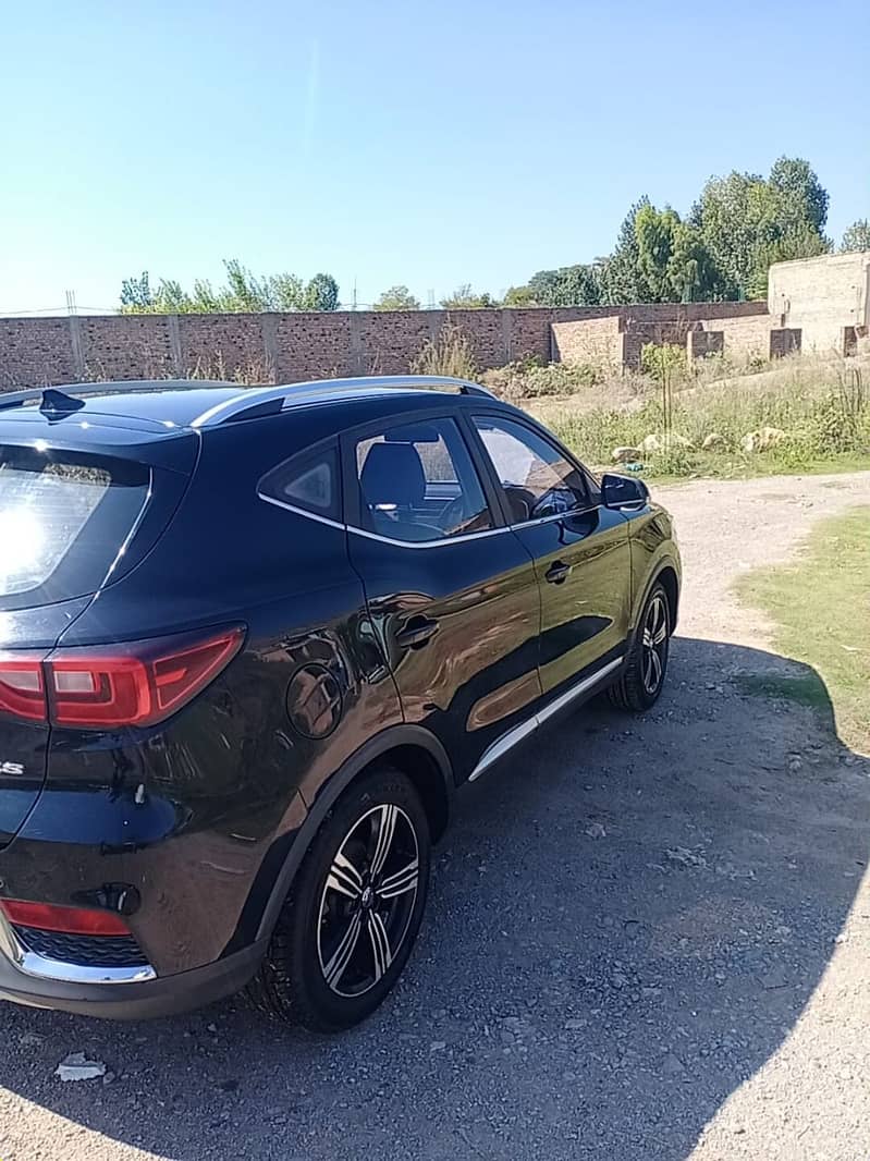 MG ZS 2021 15