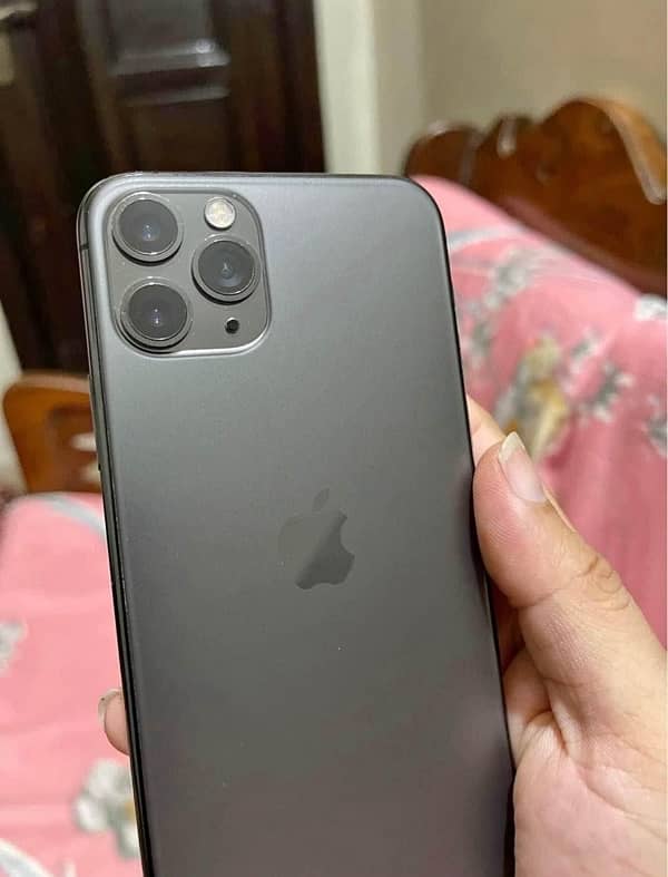 I phone 11 pro Pra approved 256gb 1