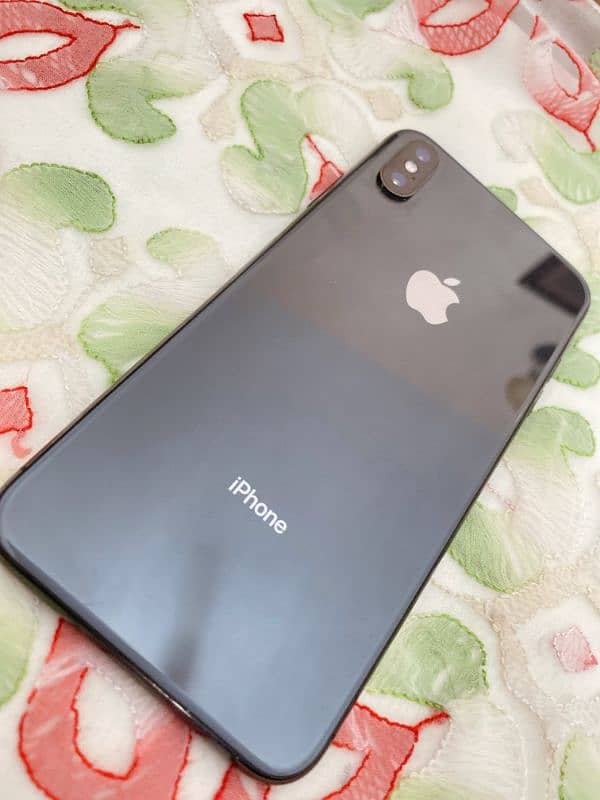 iphone xs max 2