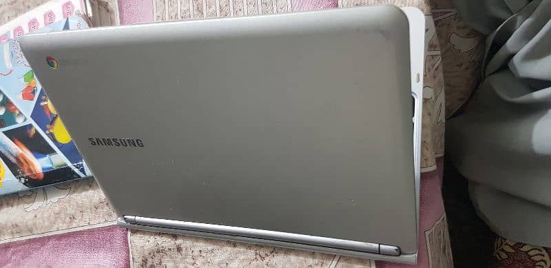 SAMSUNG CHROMEBOOK 6