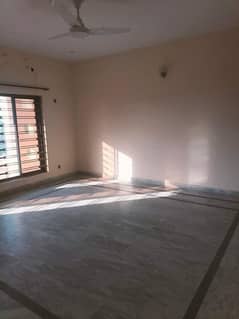 LUXURY LIVING! 16 Marla House for Rent in Sec F/8/1, Bahria Town