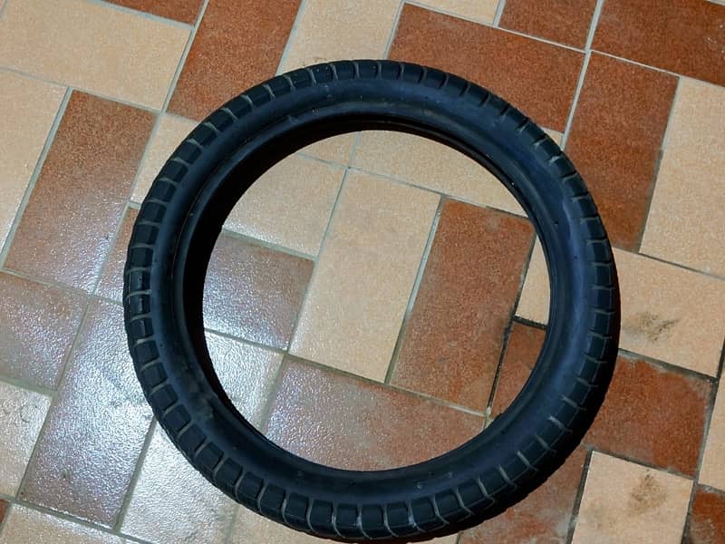 Cg 125 Rear and Suzuki 150 Rear Tyre Avalible for sell 3