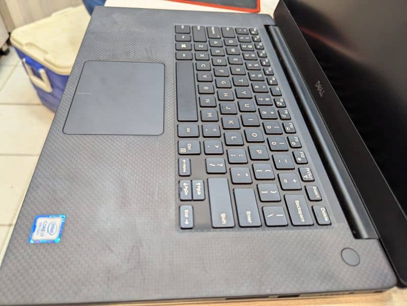 DELL XPS 15 7590 5