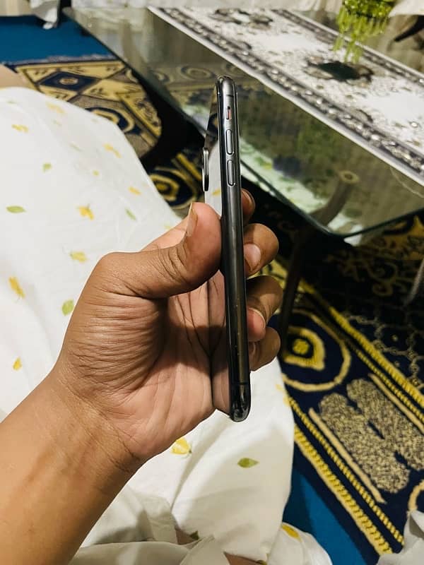 iPhone x 64gb 3